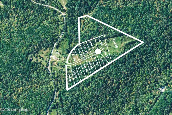 20 Freedom Estate Rd, Clarkson, KY 42726