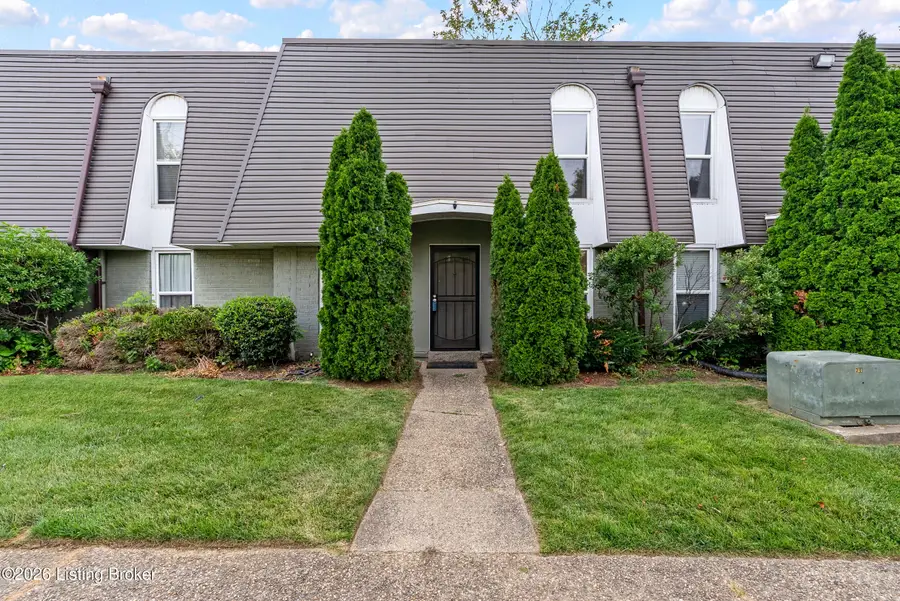 602 La Fontenay Ct, Louisville, KY 40223 - #2