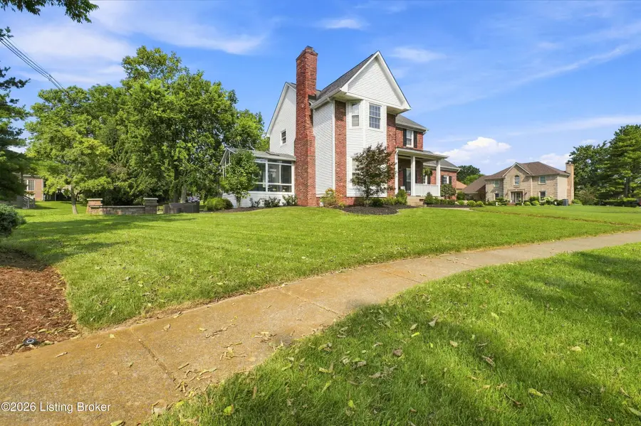 8606 Glenhope Dr, Louisville, KY 40291 - #3