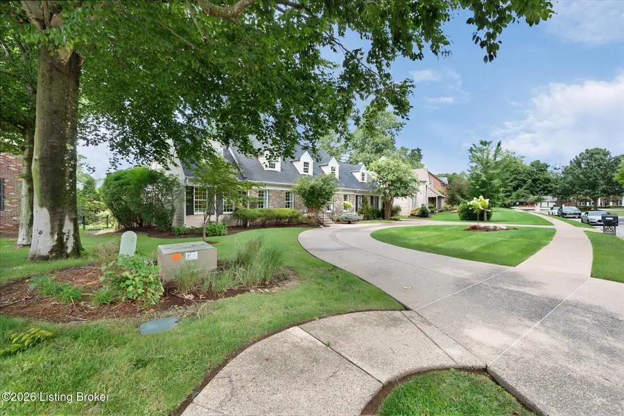 1402 Oxmoor Woods Pkwy, Louisville, KY 40222 - #3