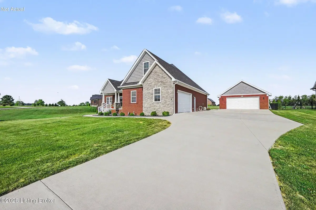 240 Brennan Ct, Shepherdsville, KY 40165 - #1