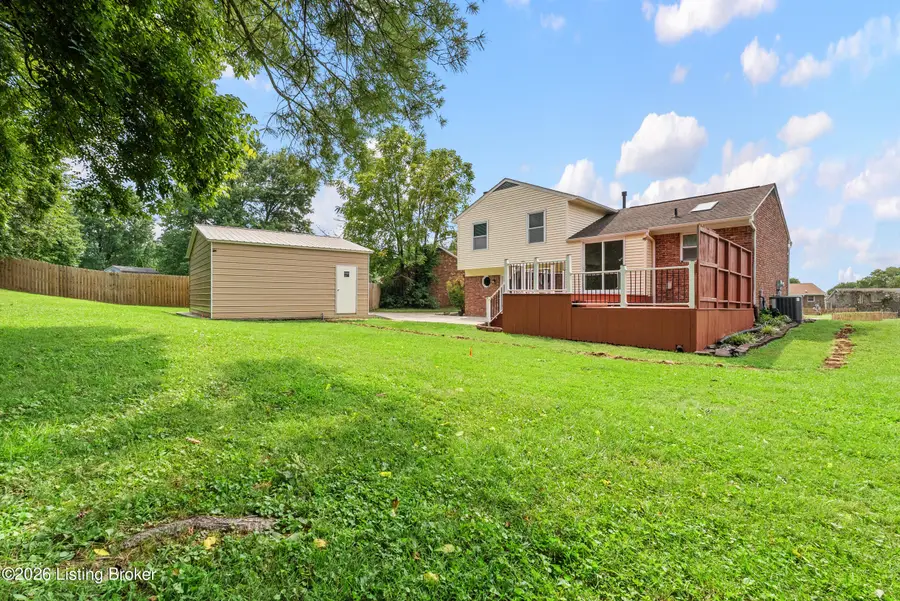 7406 Covey Pl, Louisville, KY 40291 - #2