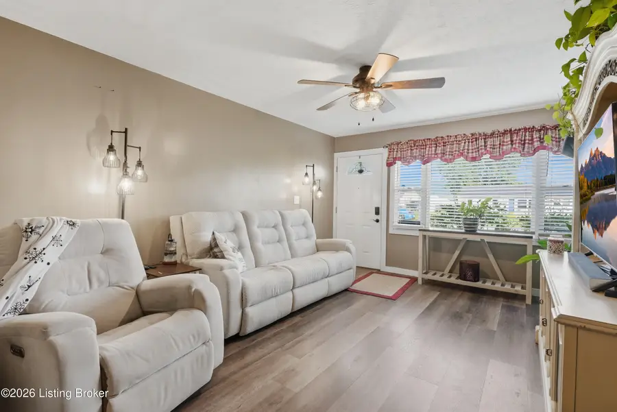 13605 Tennis Blvd, Louisville, KY 40272 - #2