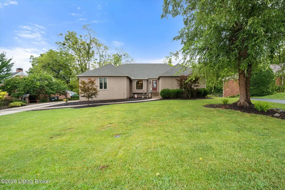 5407 Navajo Rd, Louisville, KY 40207 - #1