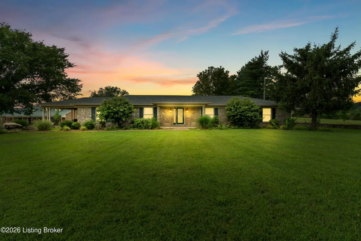 364 Fairview Ln, Shepherdsville, KY 40165 - #1