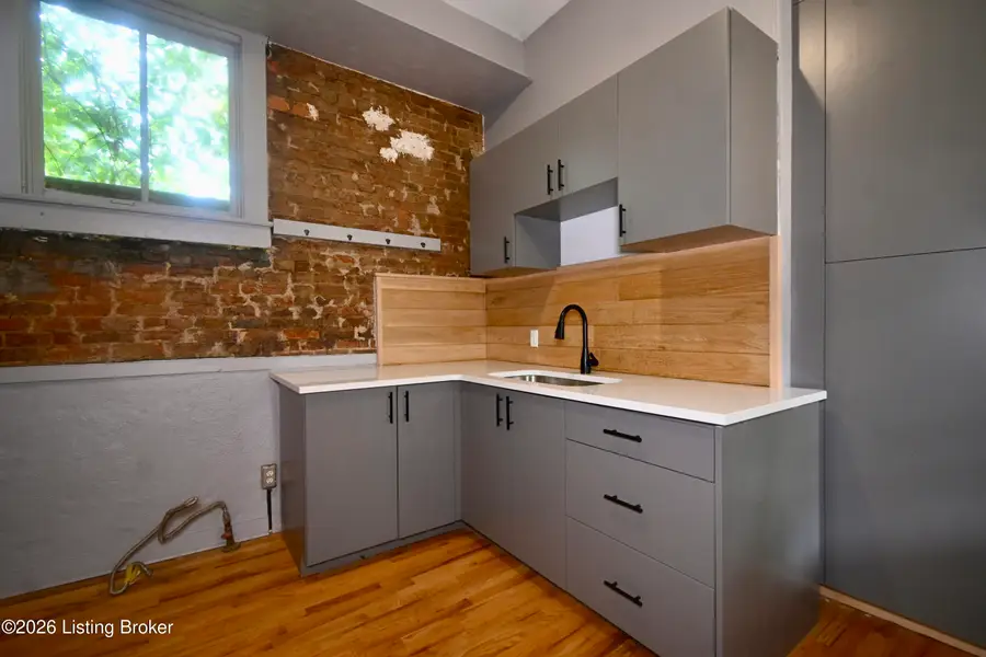 925 E Washington St, Louisville, KY 40206 - #2