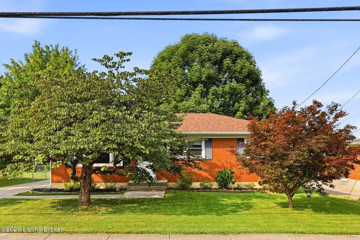 5204 Monaco Dr, Louisville, KY 40219 - #1