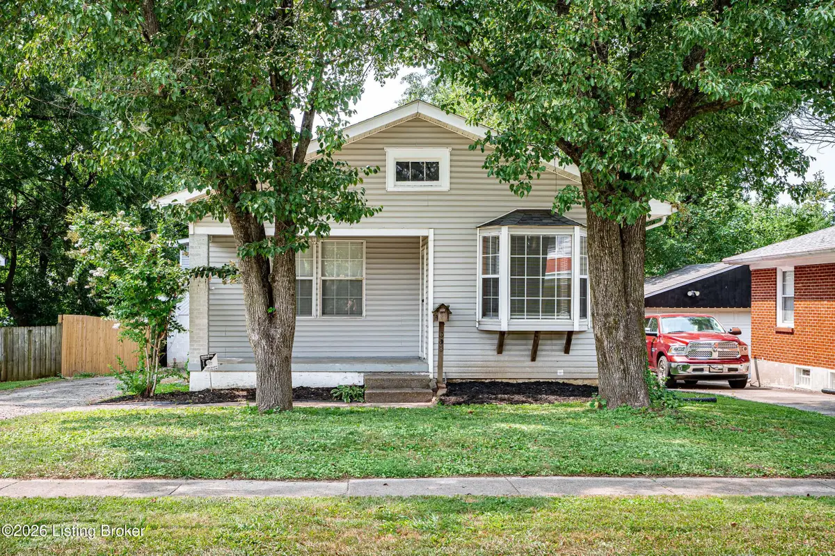 608 Country Club Rd, Louisville, KY 40206 - #1