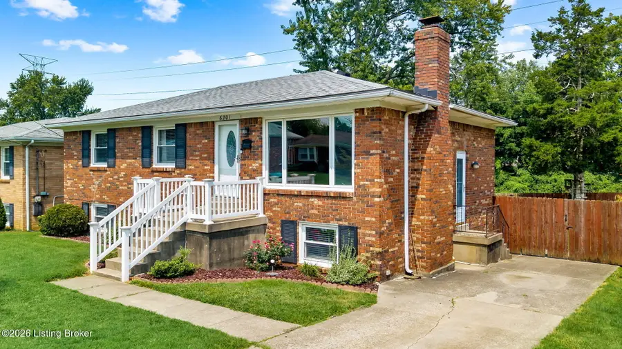 6201 Rocky Mountain Dr, Louisville, KY 40228 - #2