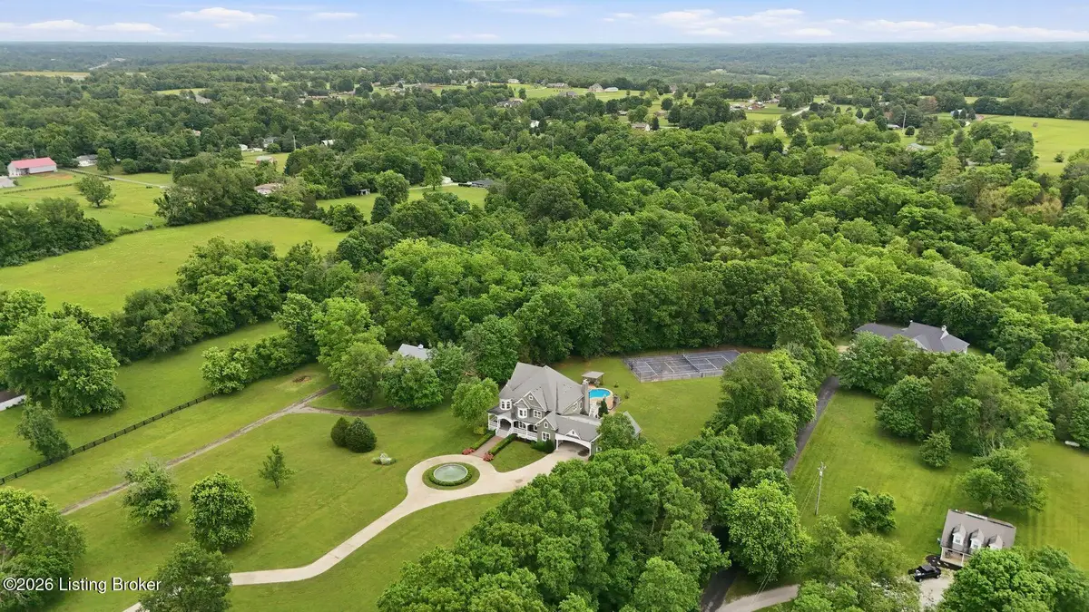 7901 Dobson Ln, Louisville, KY 40291 - #1