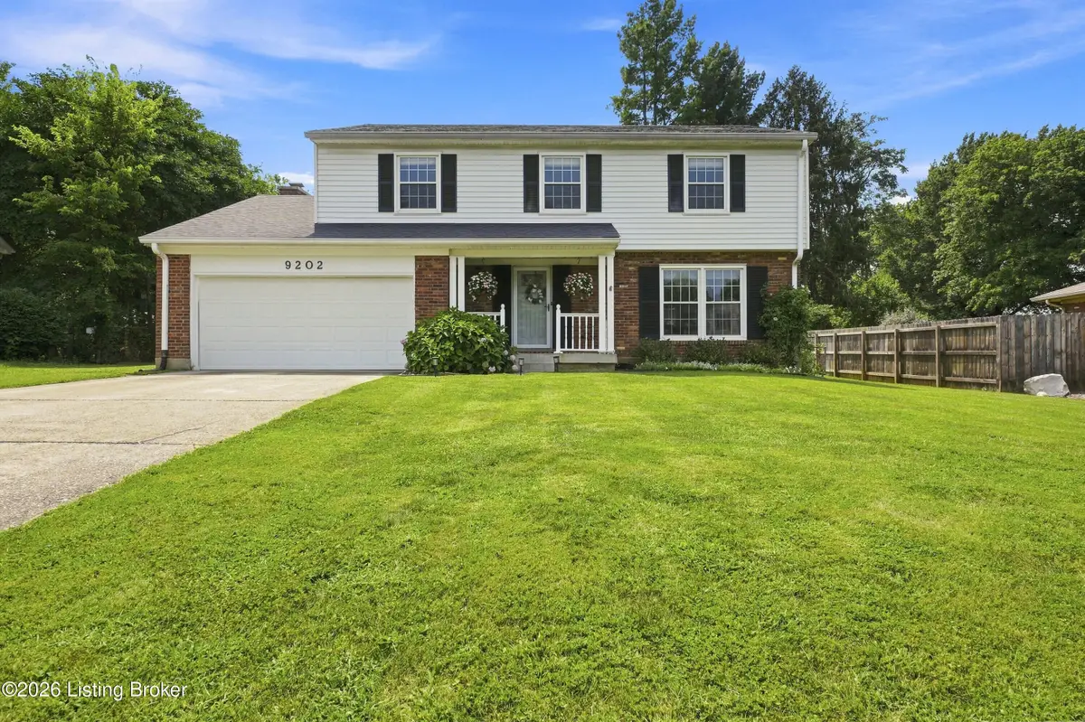 9202 Auburn Ave, Jeffersontown, KY 40299 - #1