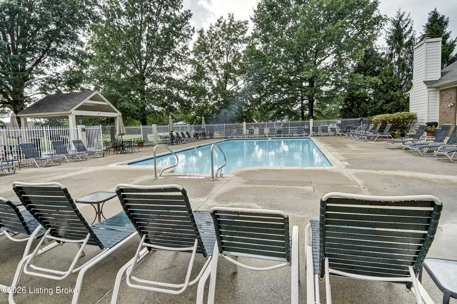 8402 Ambrosse Ln #102, Louisville, KY 40299 - #3