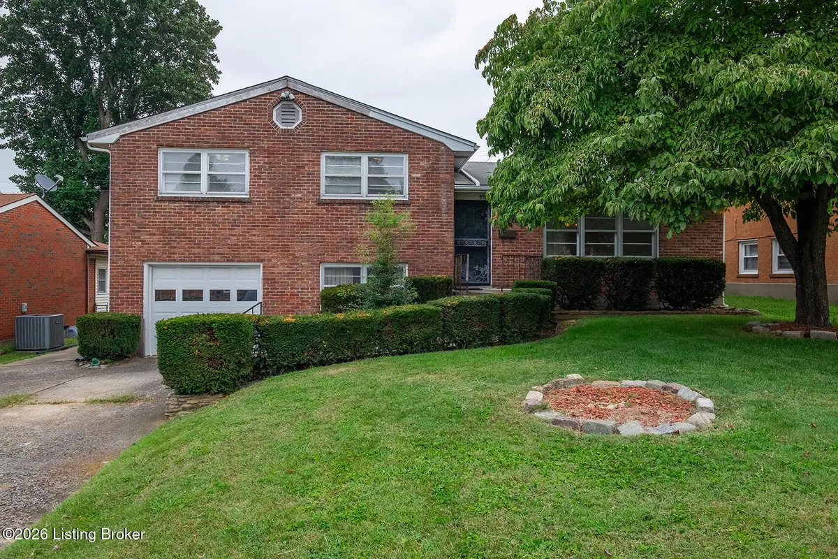 3507 Capri Dr, Louisville, KY 40218 - #1