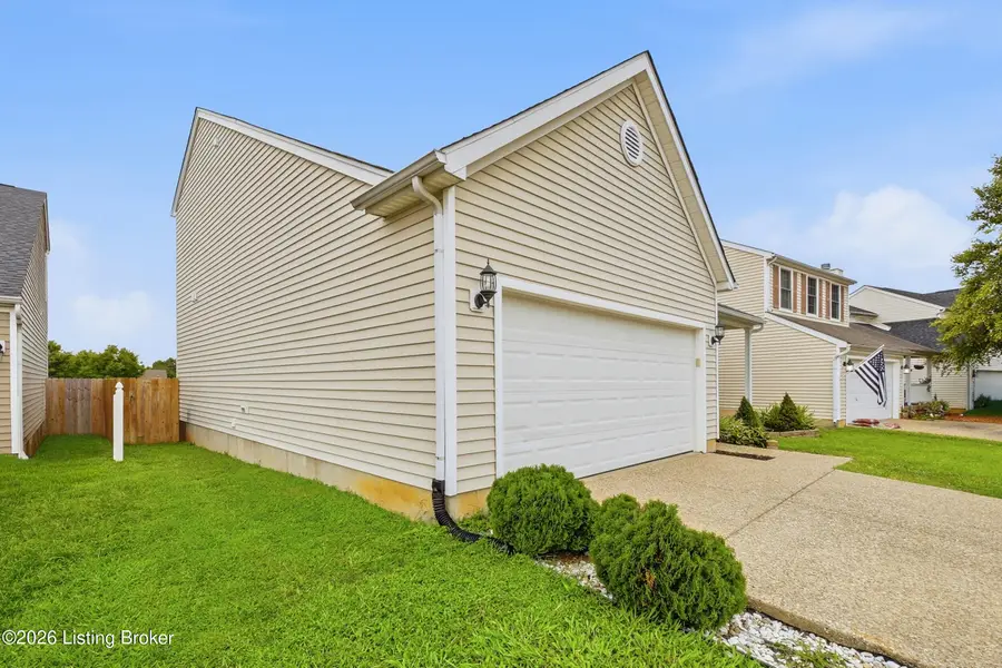 5111 Arbor Oak Ct, Louisville, KY 40229 - #3