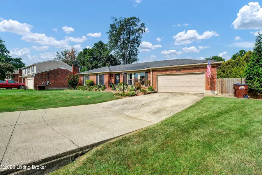 6904 Bellcrest Ct, Louisville, KY 40291 - #2