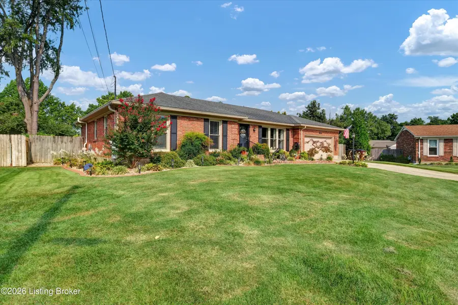 6904 Bellcrest Ct, Louisville, KY 40291 - #3