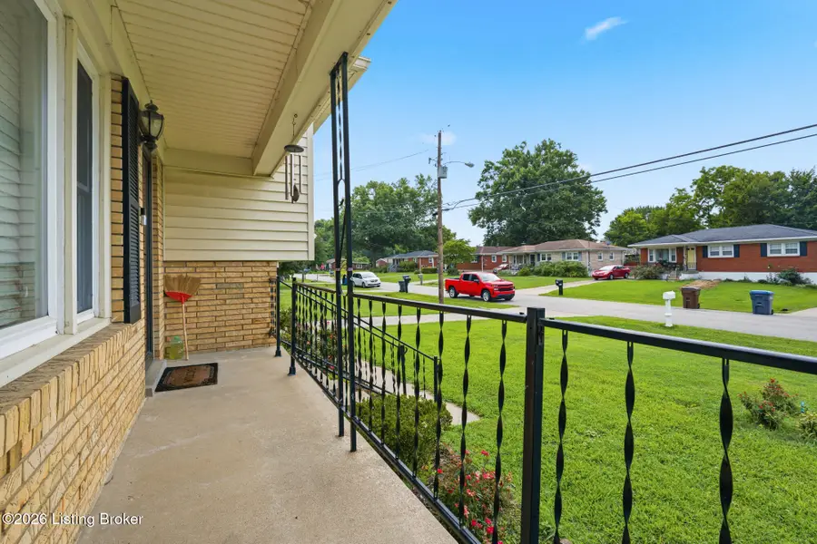 3511 Pineland Dr, Louisville, KY 40219 - #3