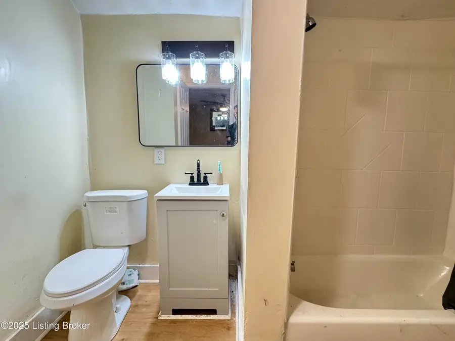 1913 Duncan St, Louisville, KY 40203 - #3