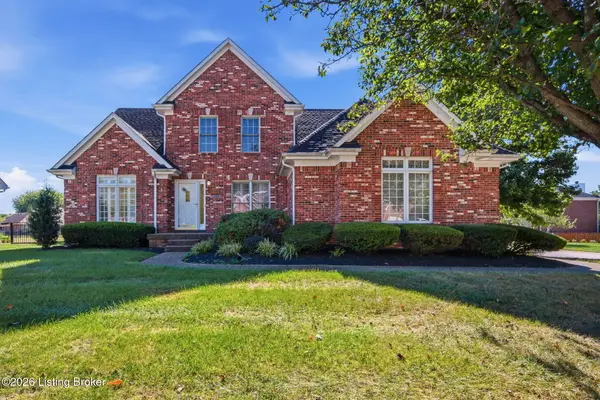 13700 Forest Bend Cir, Louisville, KY 40245