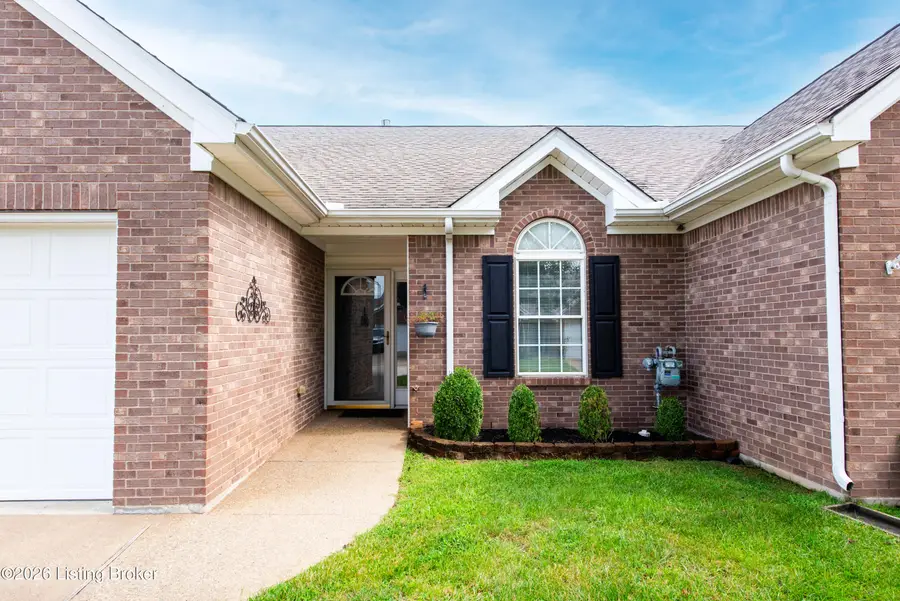 12500 Spring Falls Ct, Louisville, KY 40229 - #2