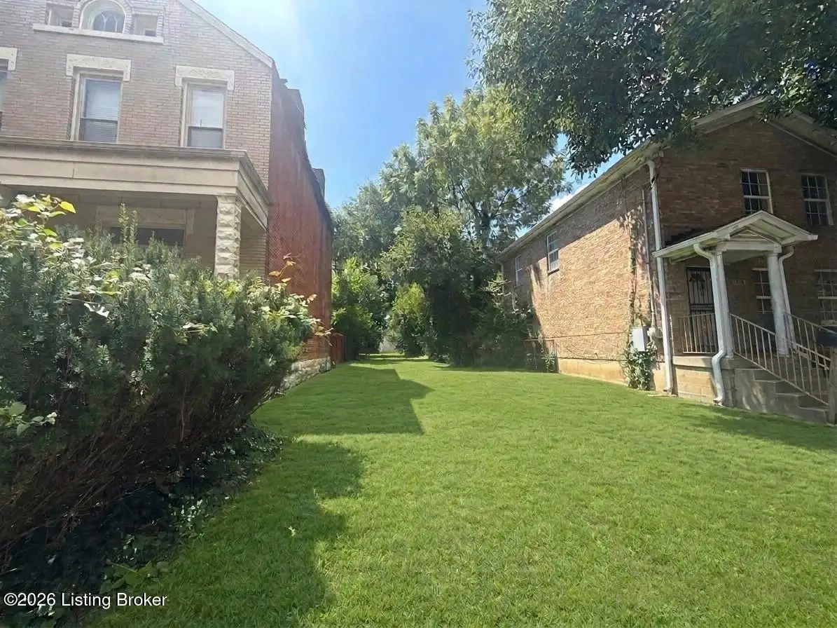 1714 W Chestnut St, Louisville, KY 40203 - #1