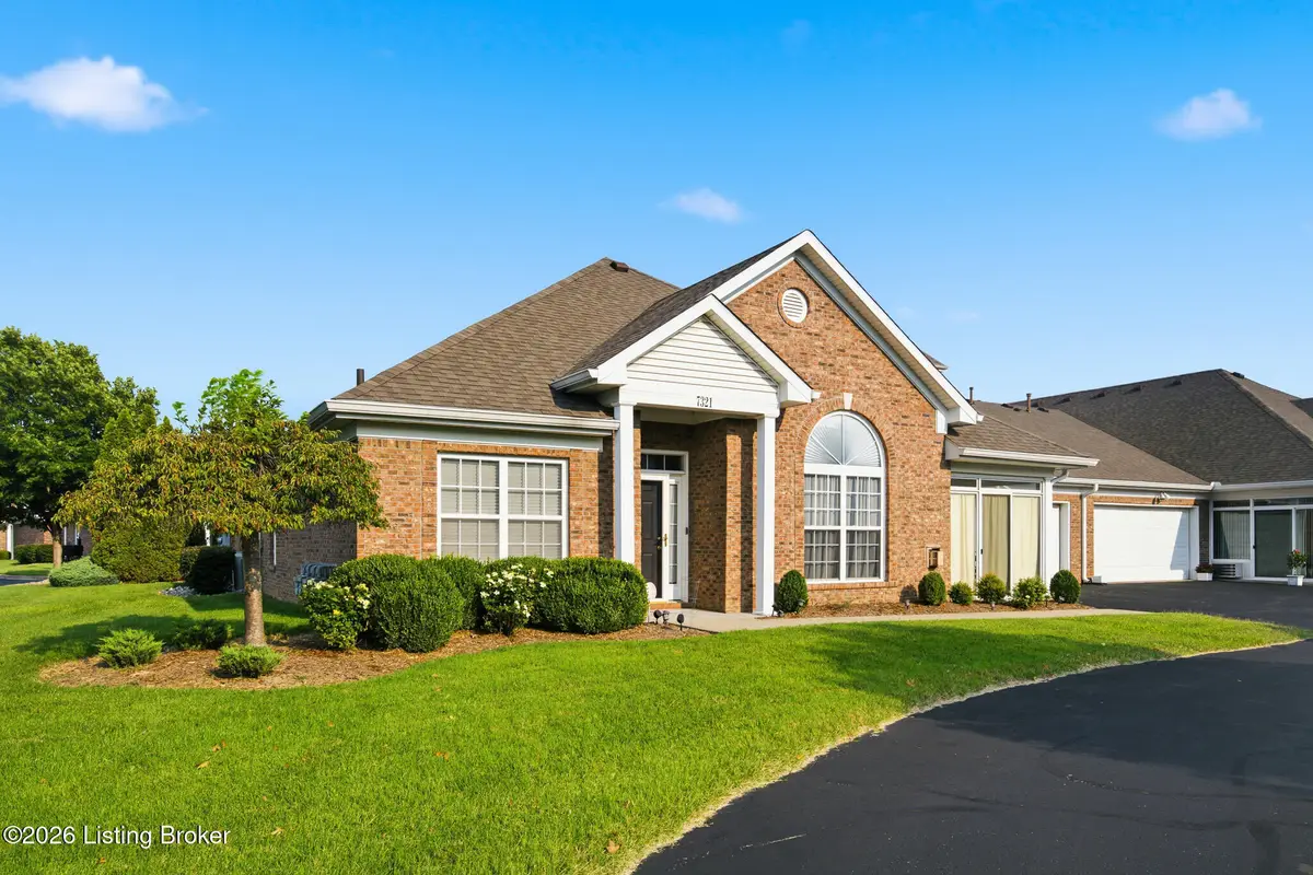 7321 Rivers End Cir, Louisville, KY 40258 - #1