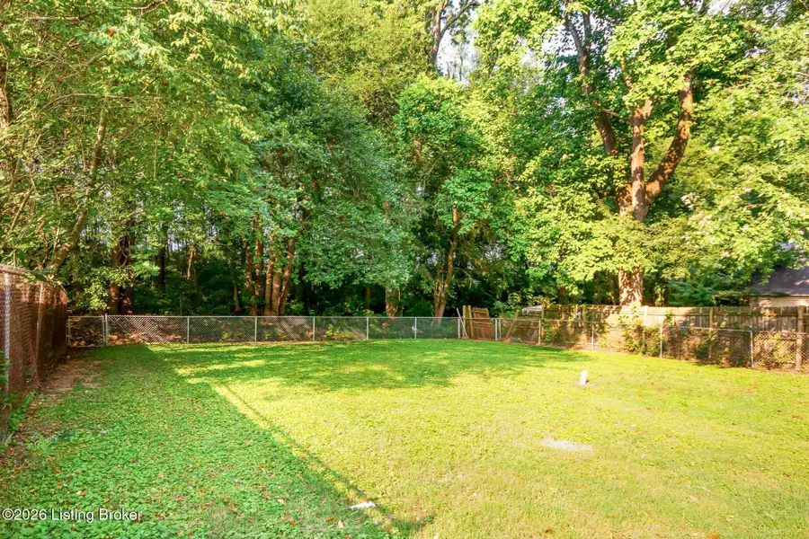 7120 Denver Ln, Louisville, KY 40258 - #3