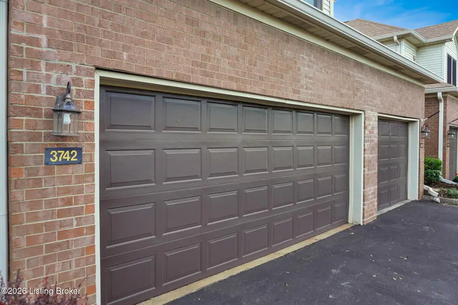 3742 Hurstbourne Ridge Blvd, Louisville, KY 40299 - #2