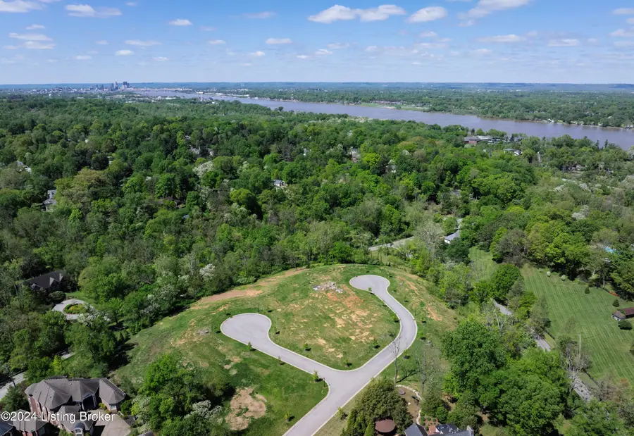 2305 Clovelly Springs Ct, Louisville, KY 40207 - #3