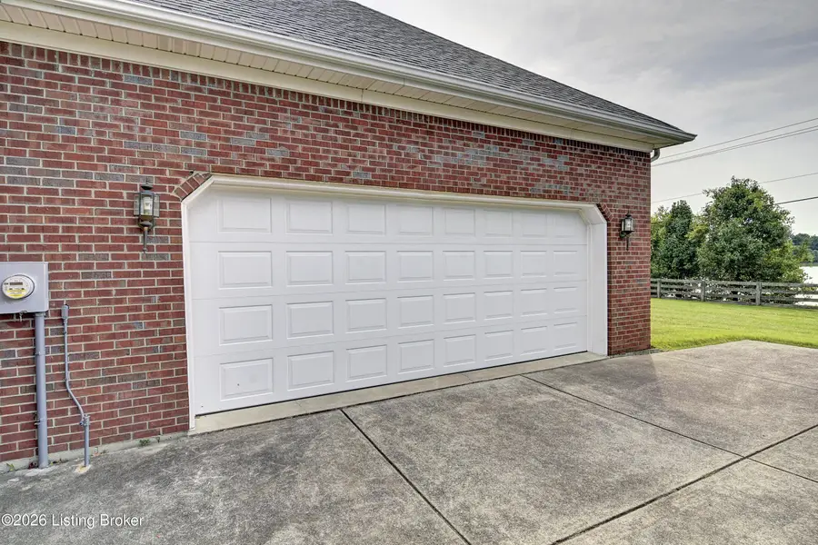 410 Old Towne Rd, Louisville, KY 40214 - #3