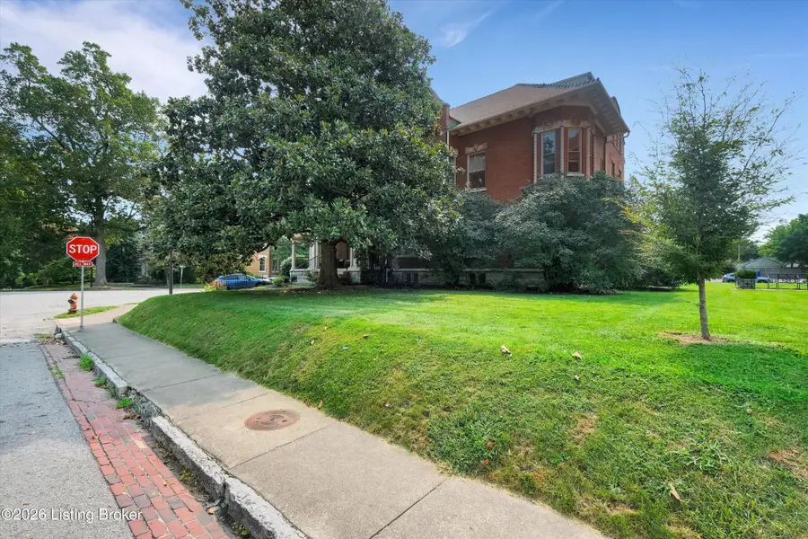 2026 Cherokee Pkwy #APT A, Louisville, KY 40204 - #3