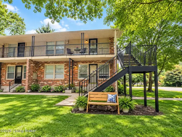 3501 Paragon Ct #UNIT 30, Louisville, KY 40218