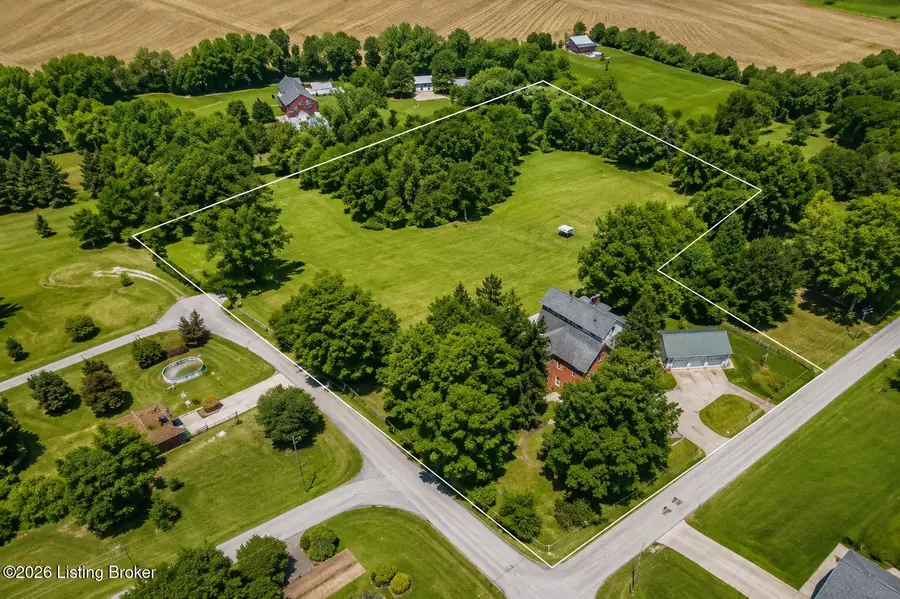 243 Kool Springs Dr, Shepherdsville, KY 40165 - #2