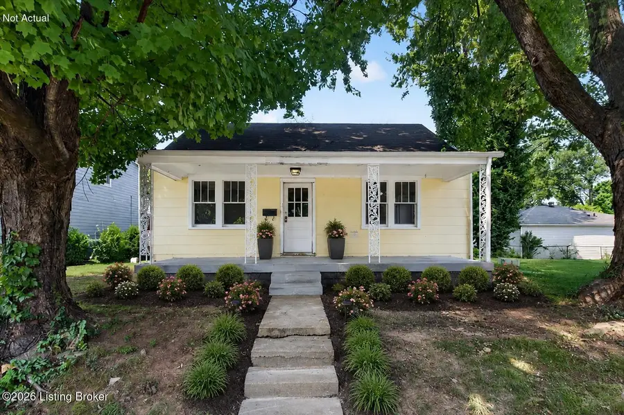206 S 2nd St, Bardstown, KY 40004 - #2