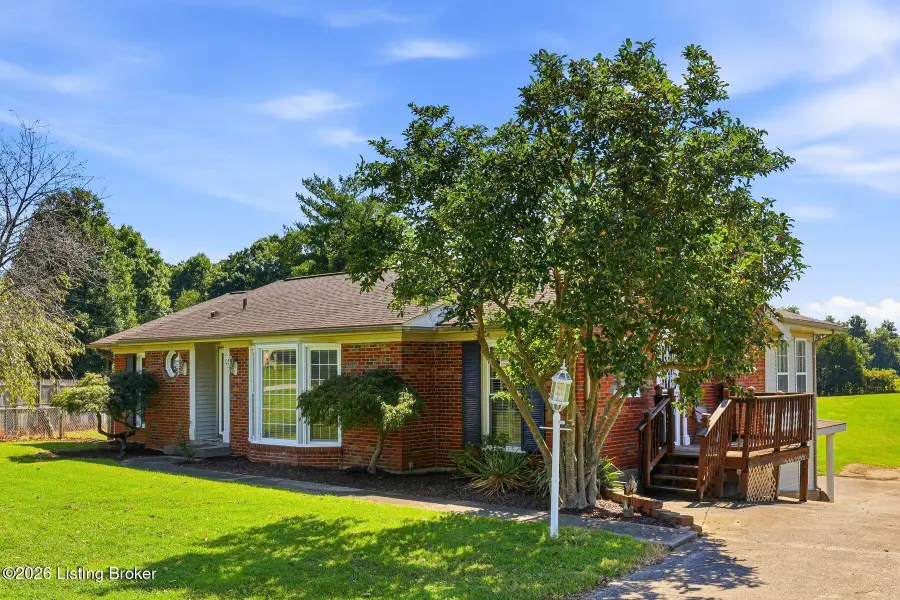 408 Hillcreek Rd, Shepherdsville, KY 40165 - #2