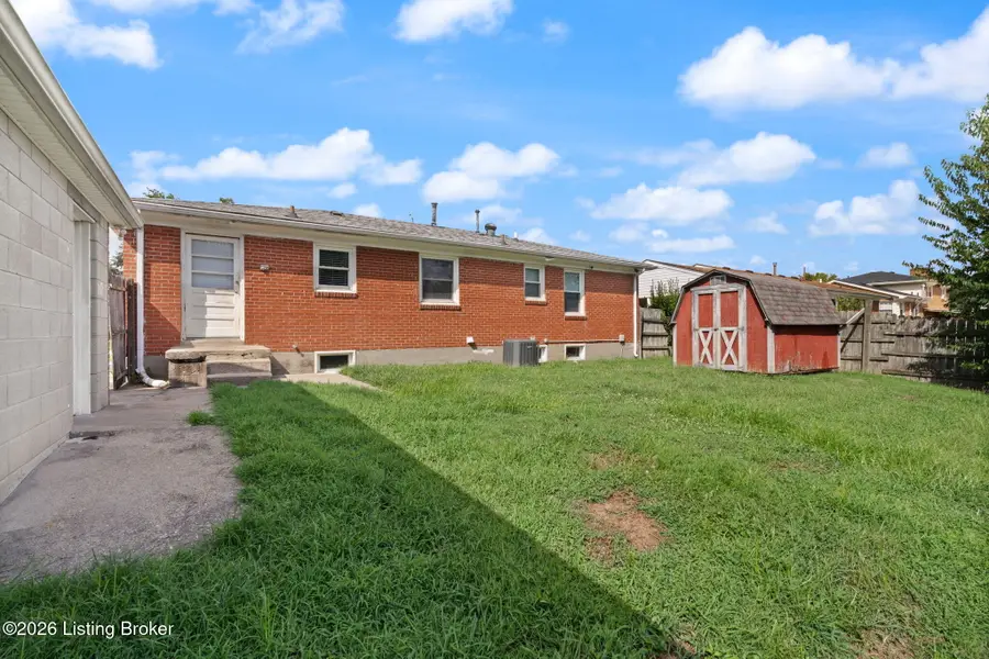 7106 Sunny Vale Way, Louisville, KY 40272 - #2