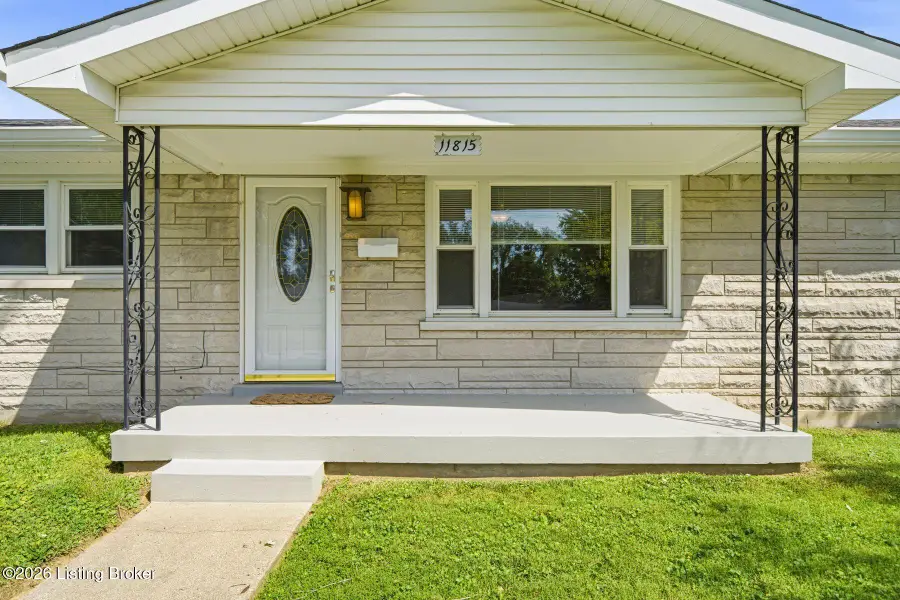 11815 Mahogany Dr, Louisville, KY 40272 - #2