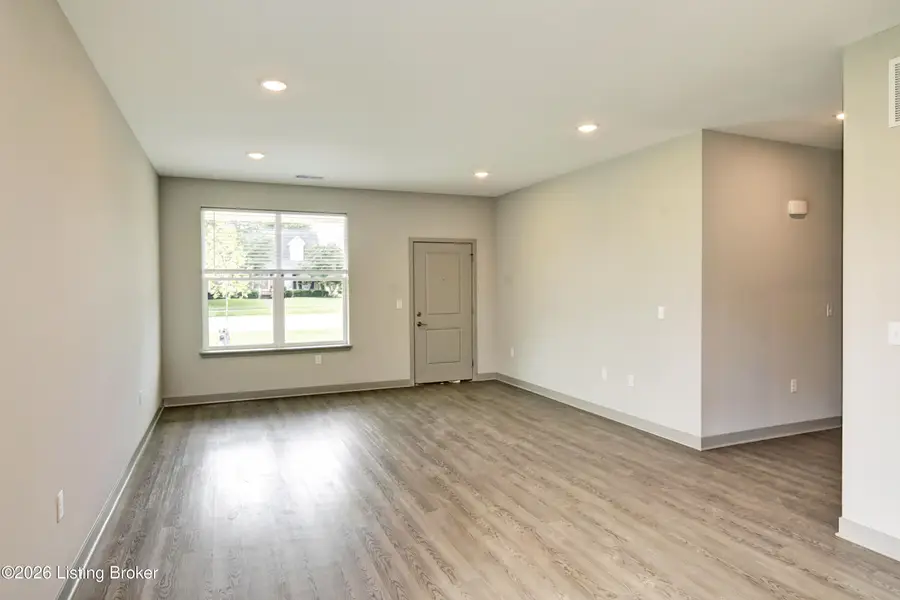 11611 Longevity Ln, Louisville, KY 40272 - #2