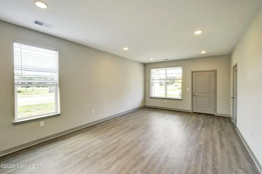 11701 Longevity Ln, Louisville, KY 40272 - #2