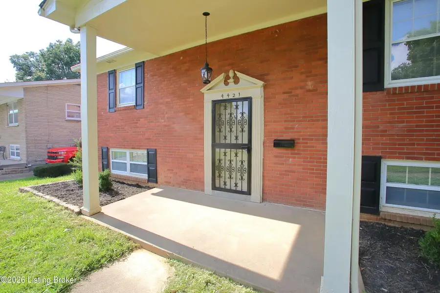 4421 Rockwood Dr, Louisville, KY 40220 - #3
