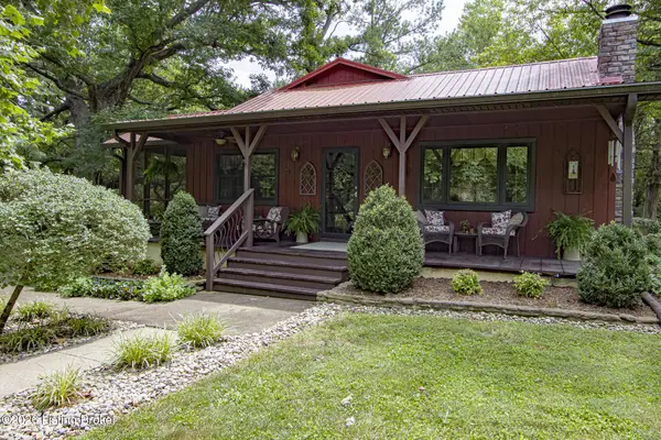 8415 Independence School Rd, Louisville, KY 40228