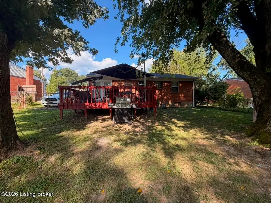 9716 Titan Dr, Louisville, KY 40229 - #2