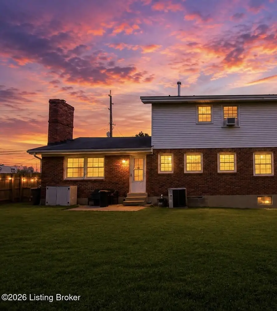 140 Todd Dr, Mount Washington, KY 40047 - #2