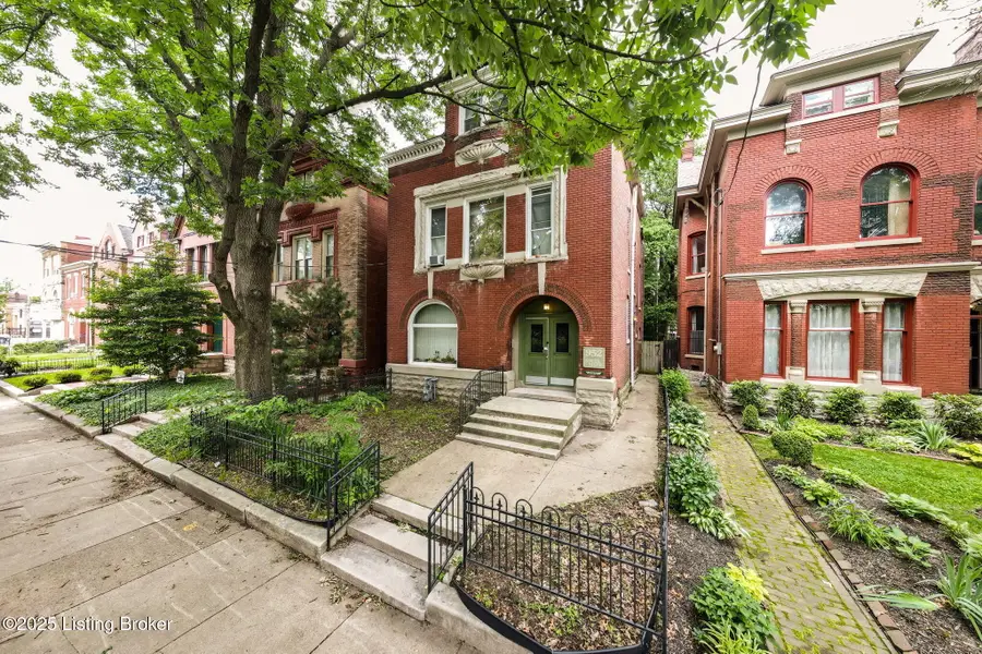 952 S 6th St, Louisville, KY 40203 - #2