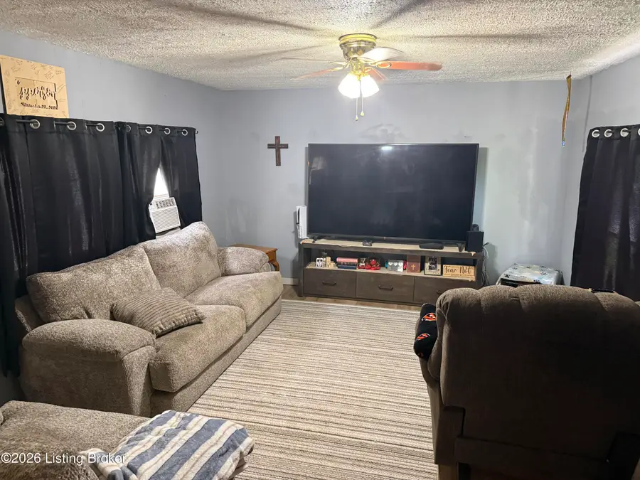 310 Old Carlisle Rd, Carrollton, KY 41008 - #3
