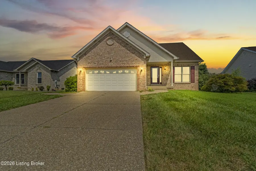 6713 Grandfield Rd, Louisville, KY 40258 - #2