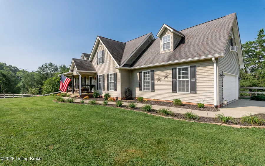 631 Clarks Ln, Shepherdsville, KY 40165 - #2