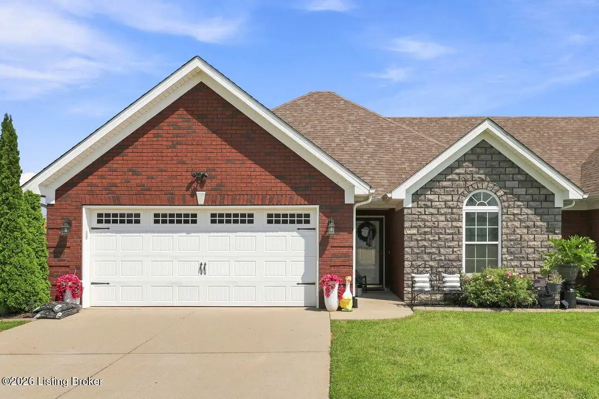 104 Sweetspire Dr, Mount Washington, KY 40047 - #1
