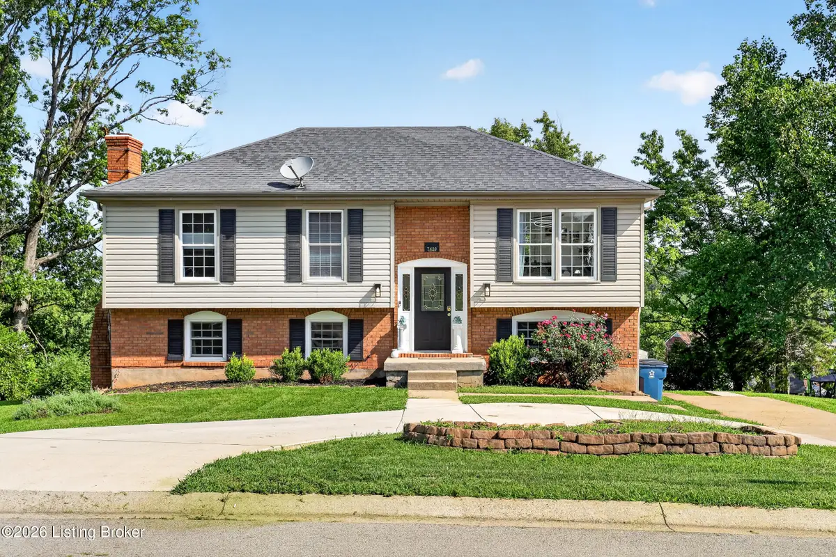 7430 E Orchard Grass Blvd, Crestwood, KY 40014 - #1
