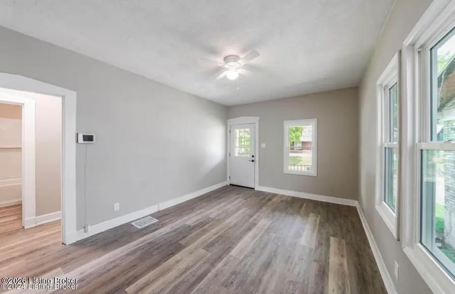2146 W Gaulbert Ave, Louisville, KY 40210 - #3